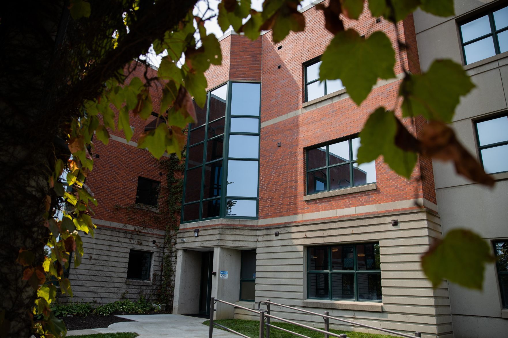 20200919_new_veteranapartments_ar01